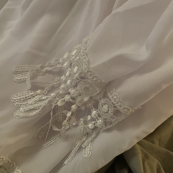 White sheer dress - Picture 4 of 7